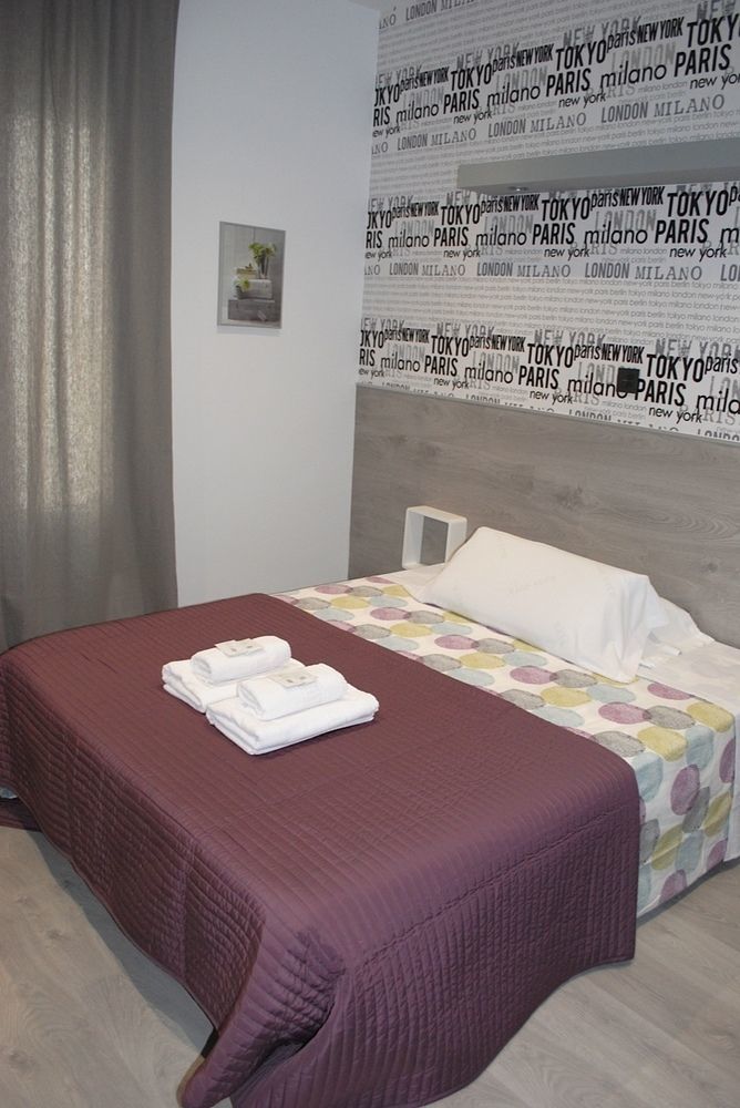 Fuencarral Rooms Мадрид Екстериор снимка